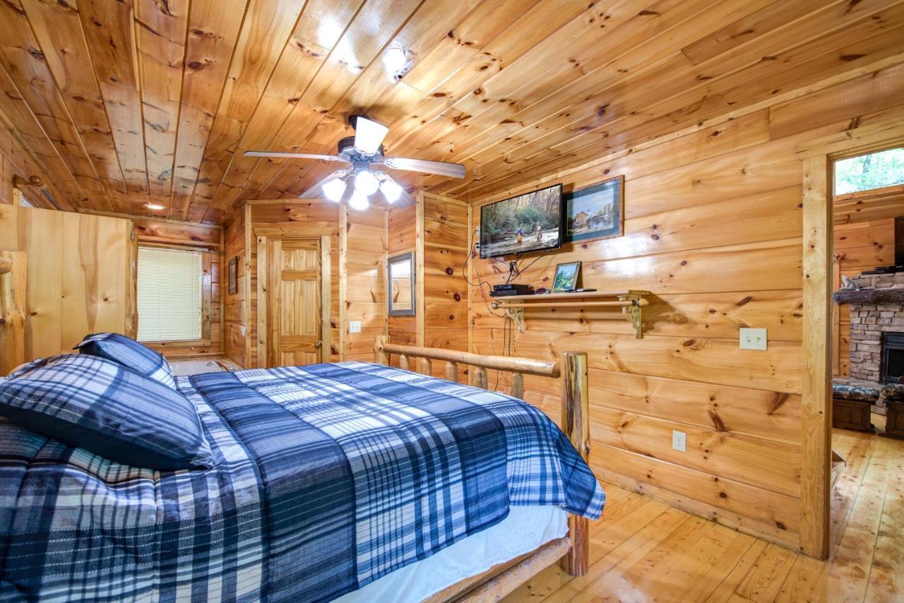 Cabin Of Dreams, 3 Bedroom Water View, Wifi, Hot Tub, Pool Table, Sleep 8 Sevierville Extérieur photo