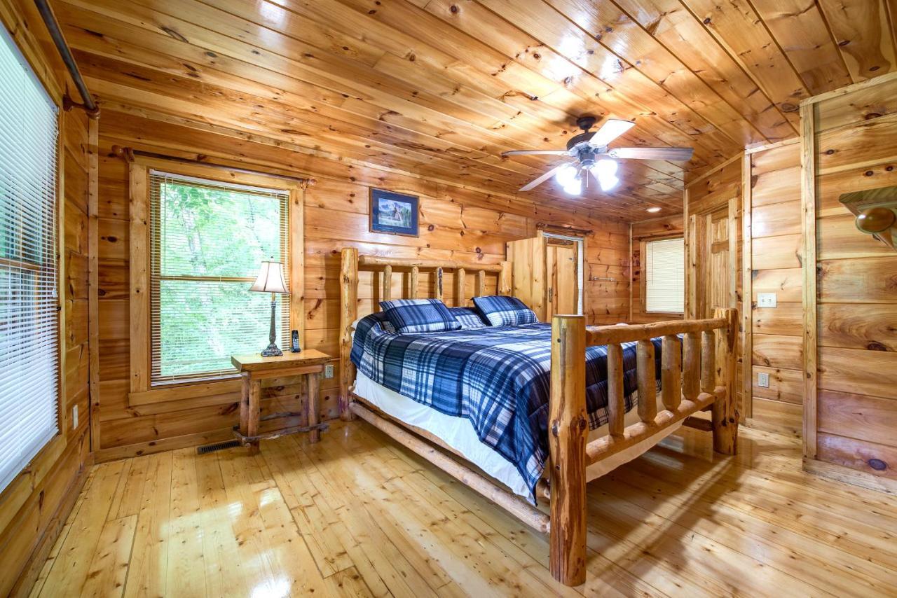Cabin Of Dreams, 3 Bedroom Water View, Wifi, Hot Tub, Pool Table, Sleep 8 Sevierville Extérieur photo